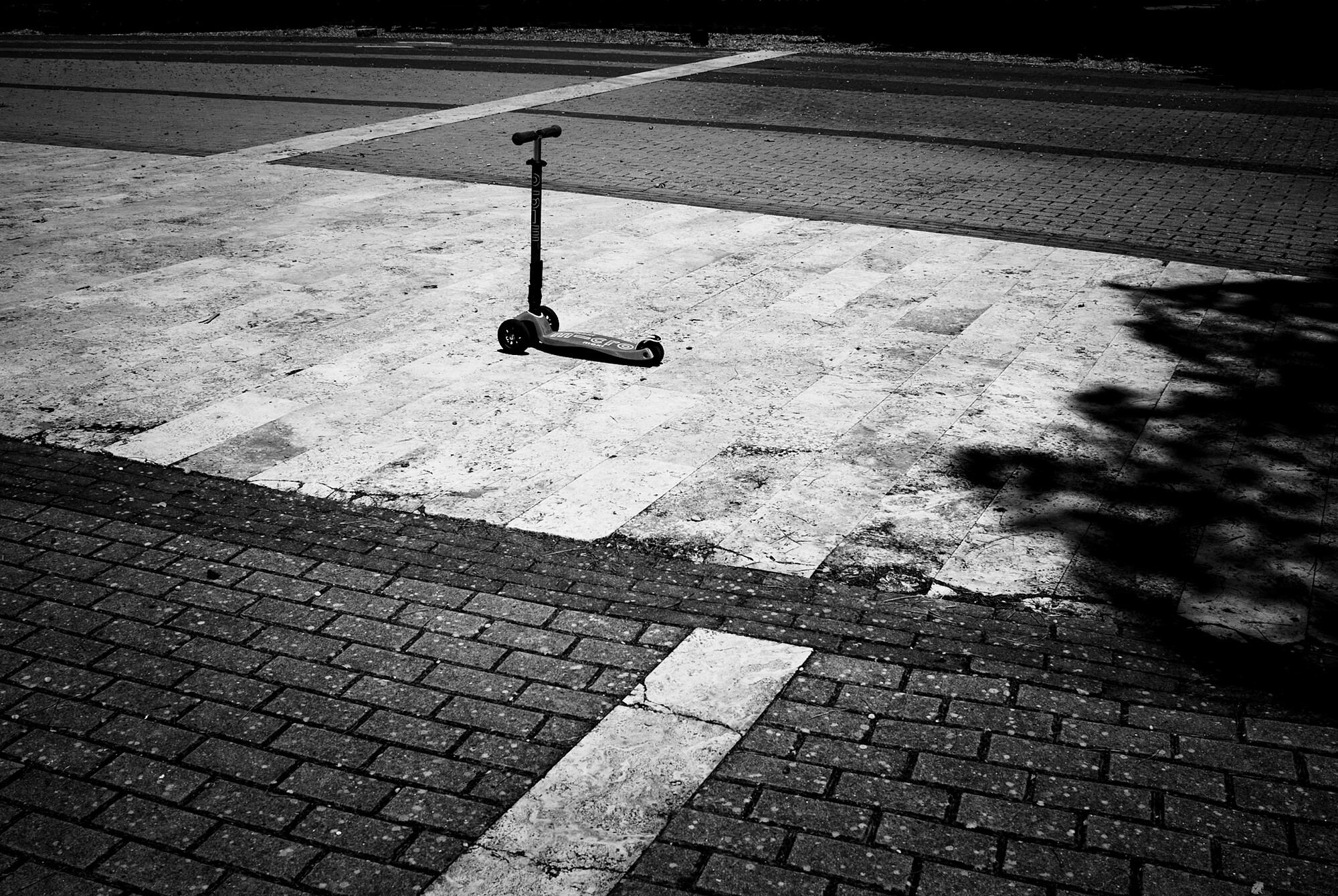 D7B478C2-779F-4CE3-BD6A-3FCB8E57B254